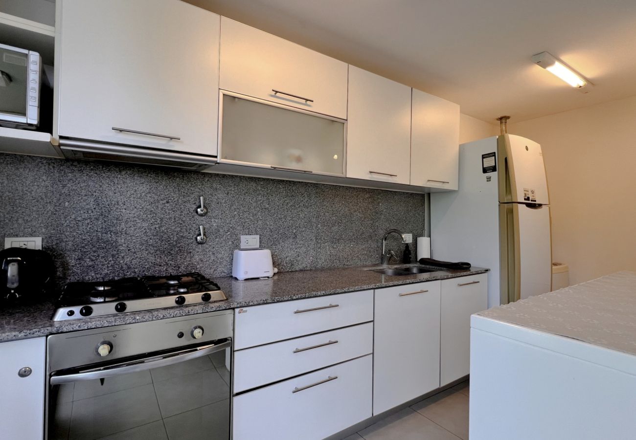 Apartamento en Mar Del Plata - Playa Grande - Depto 2 Amb - MARZ/DIC