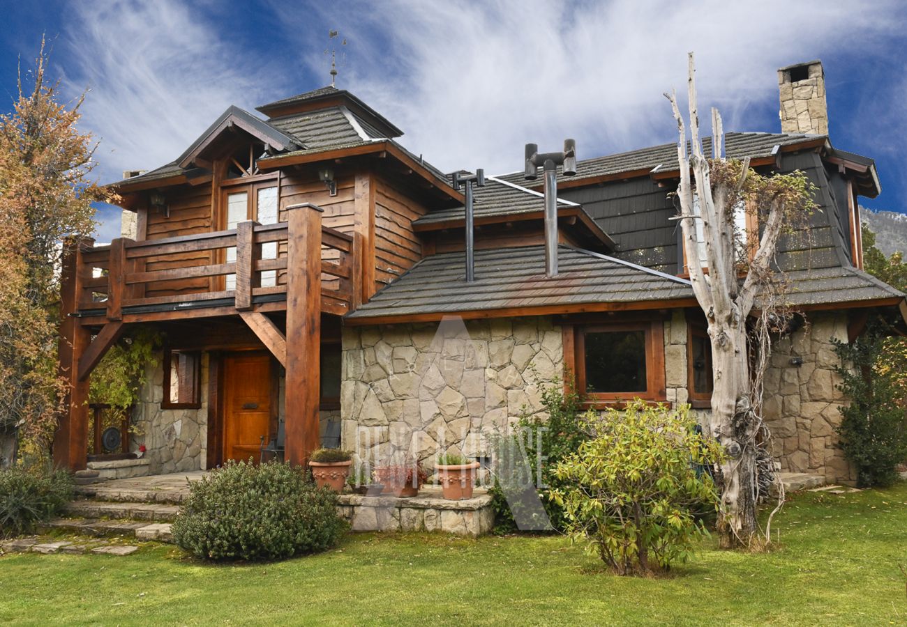 Casa en San Carlos de Bariloche - 08PAX ARE23 MER