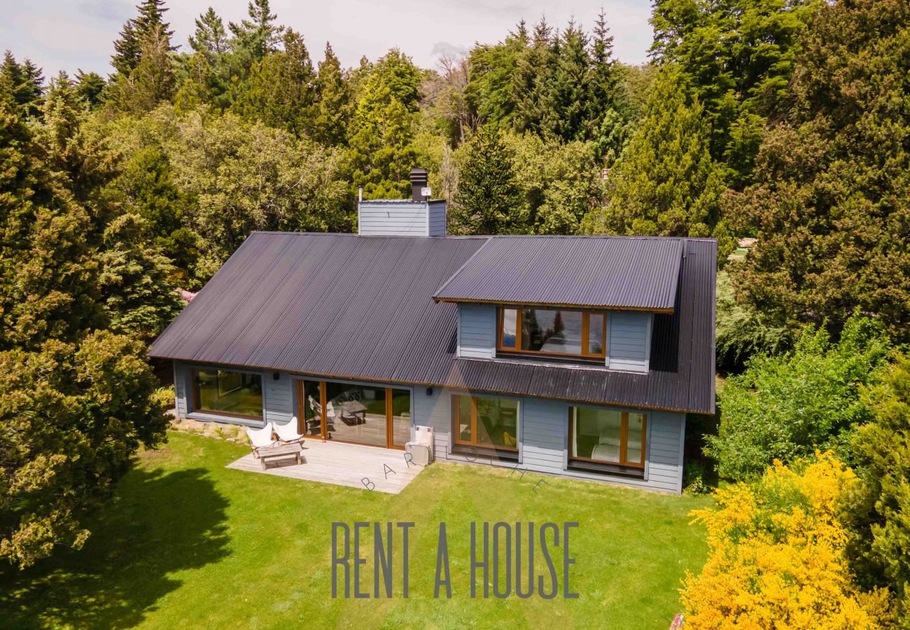 Casa en San Carlos de Bariloche - 08/10PAX PENI04C PADRO