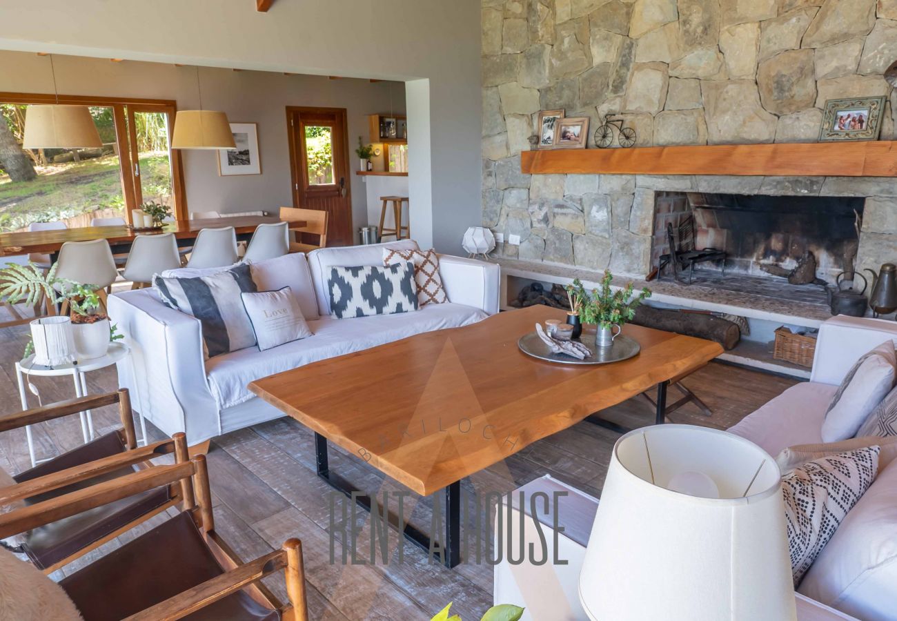 Casa en San Carlos de Bariloche - 08/10PAX PENI04C PADRO