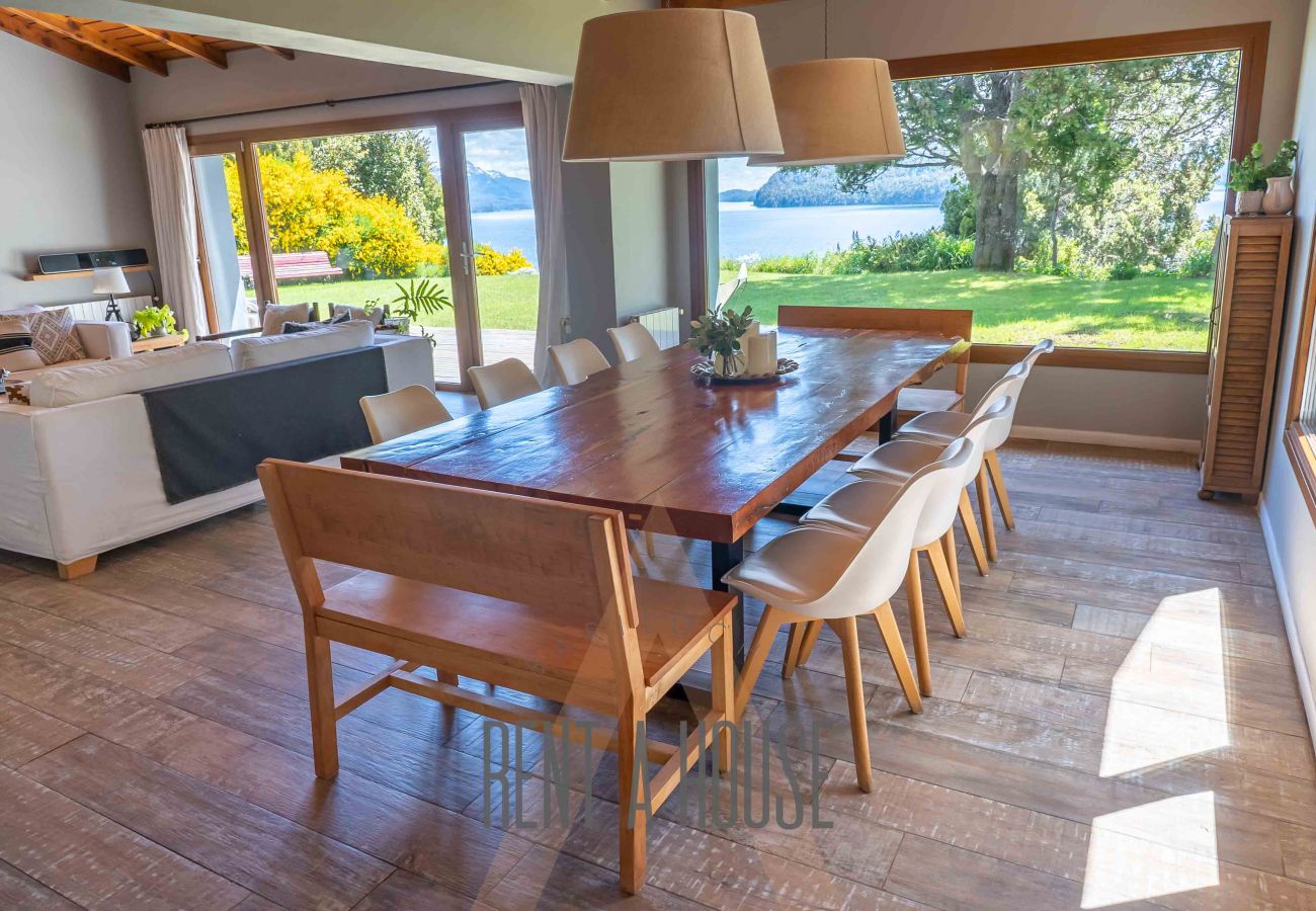 Casa en San Carlos de Bariloche - 08/10PAX PENI04C PADRO