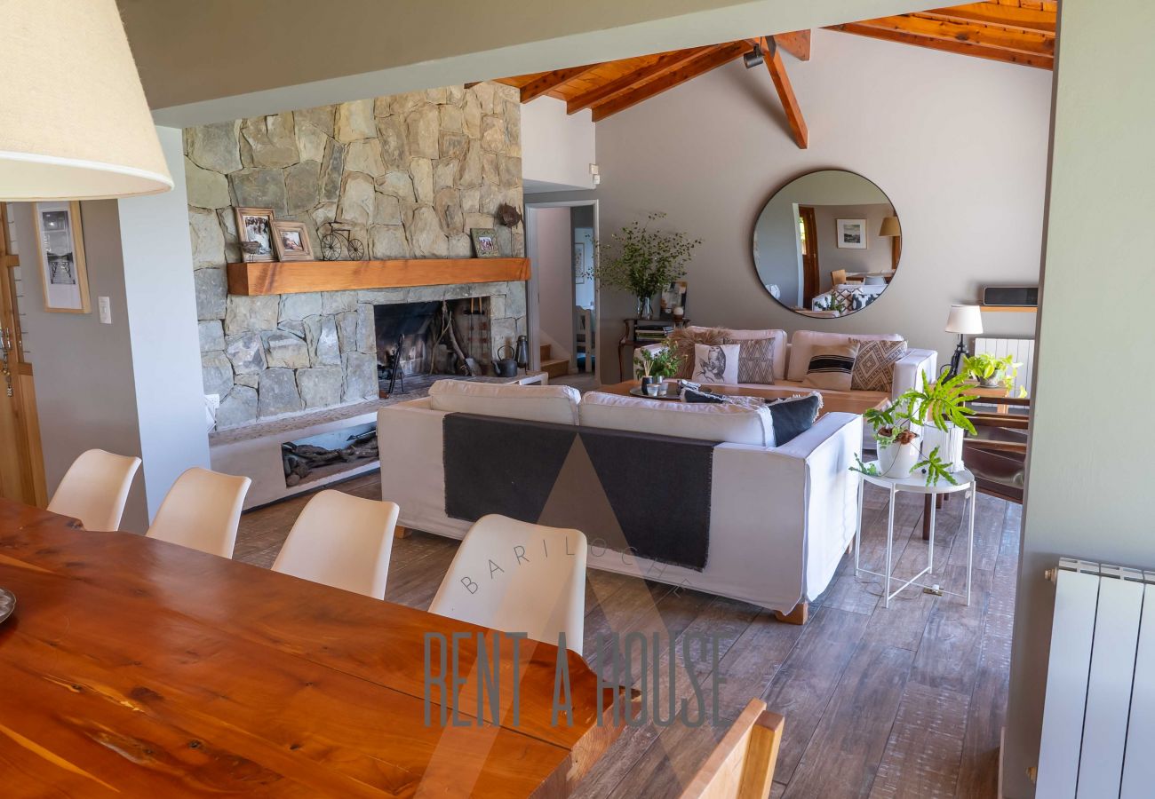 Casa en San Carlos de Bariloche - 08/10PAX PENI04C PADRO