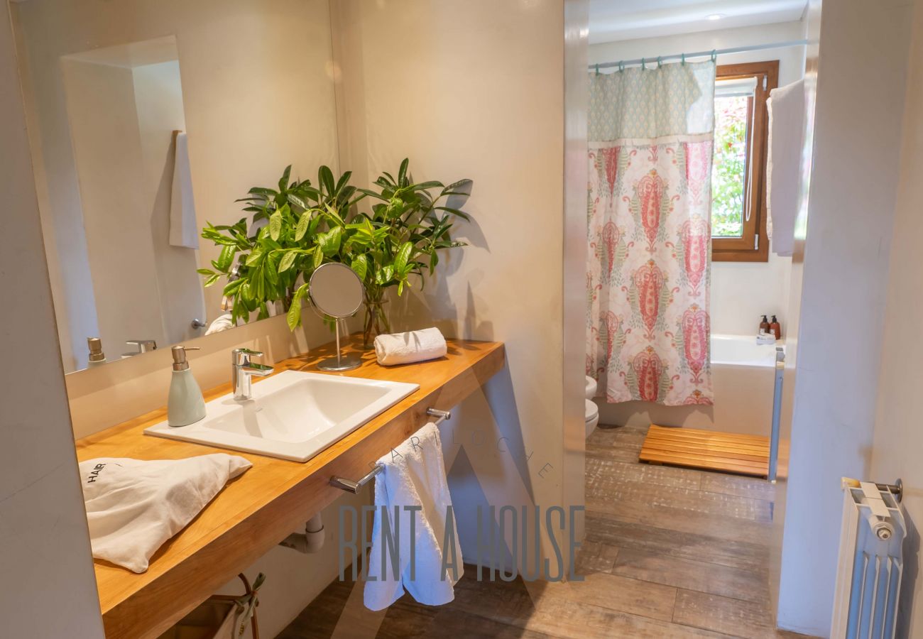 Casa en San Carlos de Bariloche - 08/10PAX PENI04C PADRO