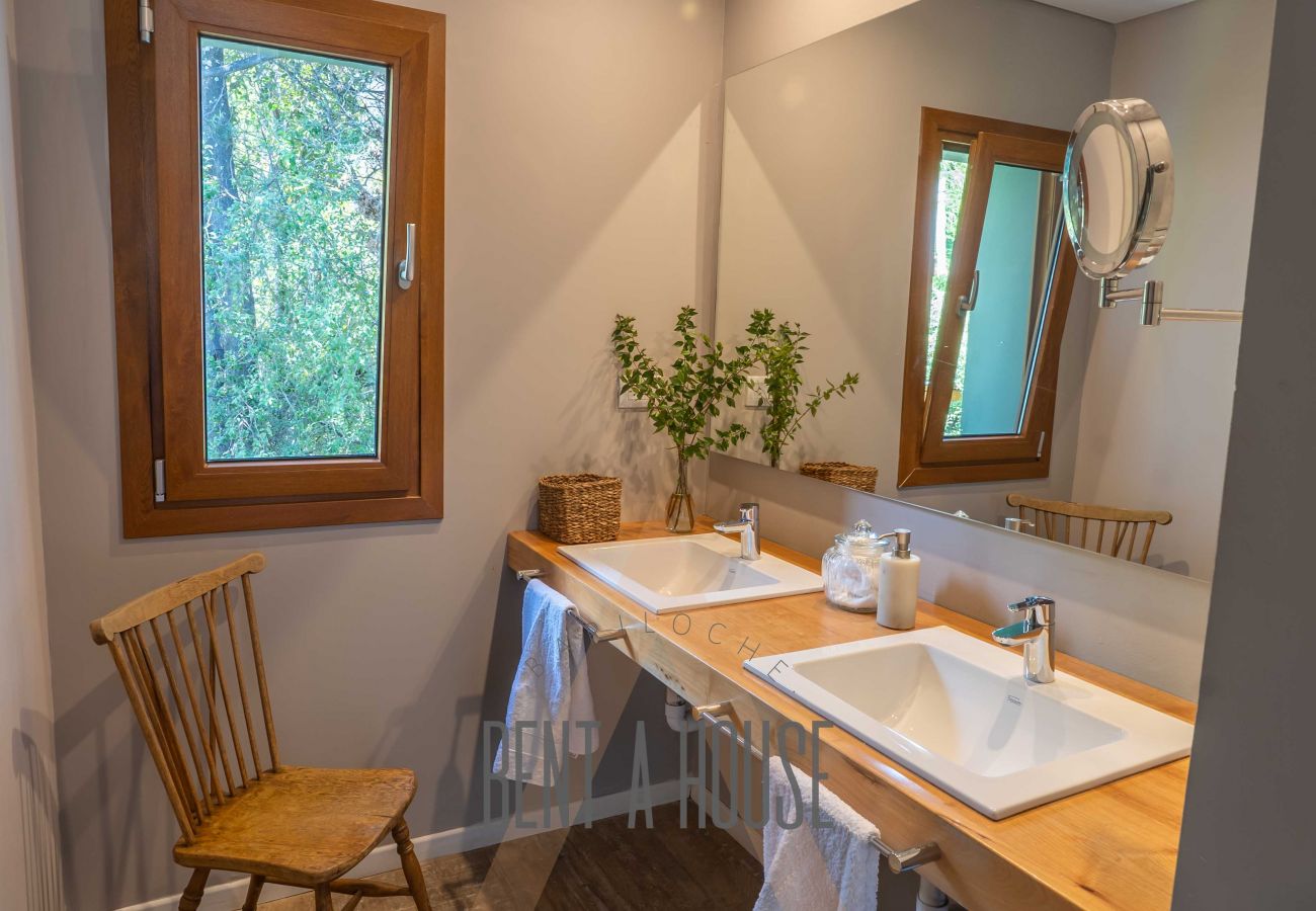 Casa en San Carlos de Bariloche - 08/10PAX PENI04C PADRO