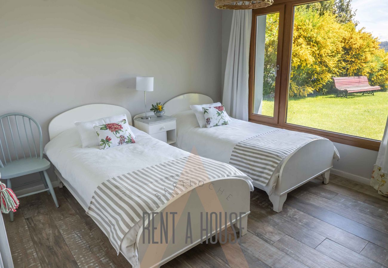 Casa en San Carlos de Bariloche - 08/10PAX PENI04C PADRO