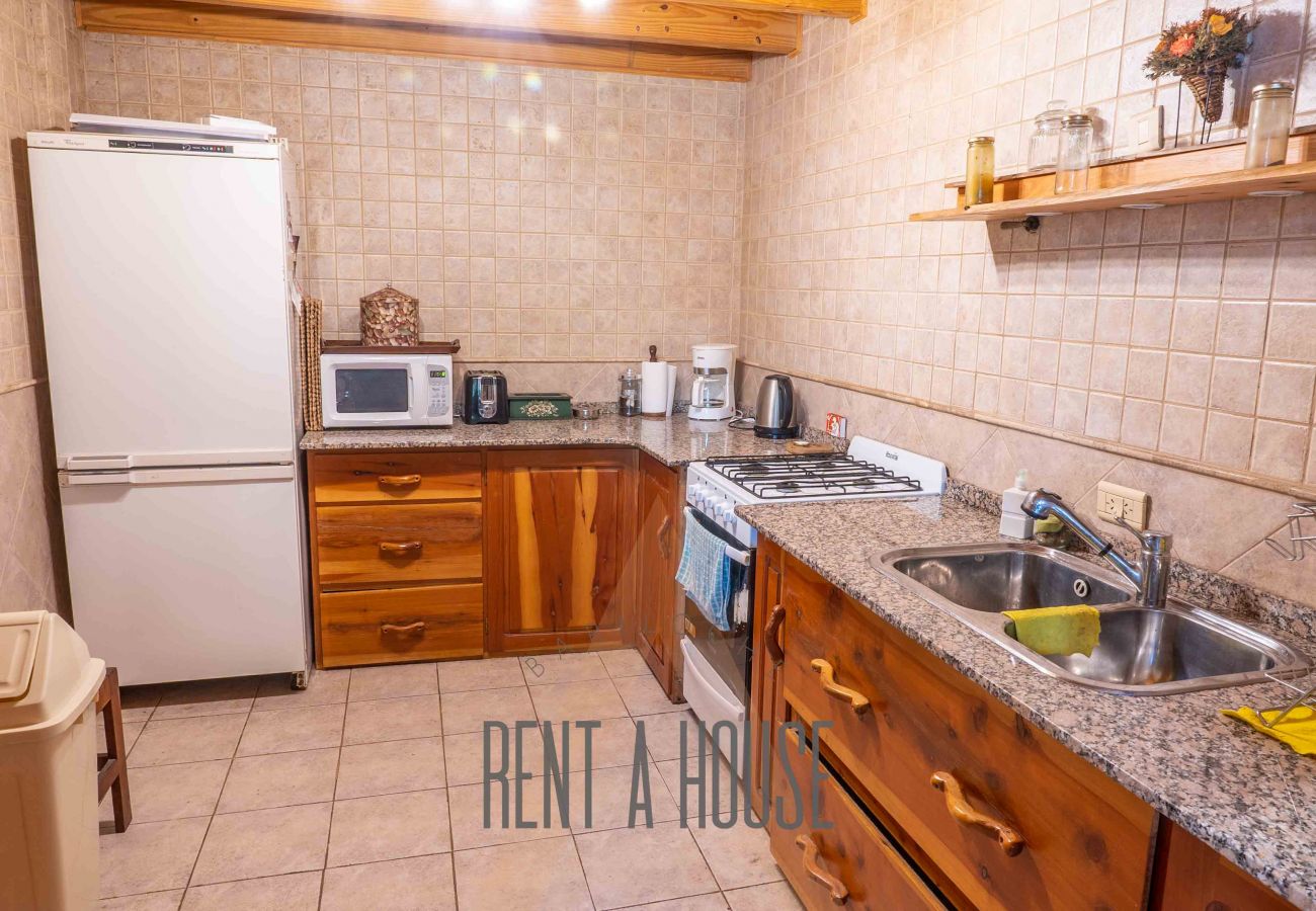 Casa en San Carlos de Bariloche - 07/8PAX PENI01C ELIAS