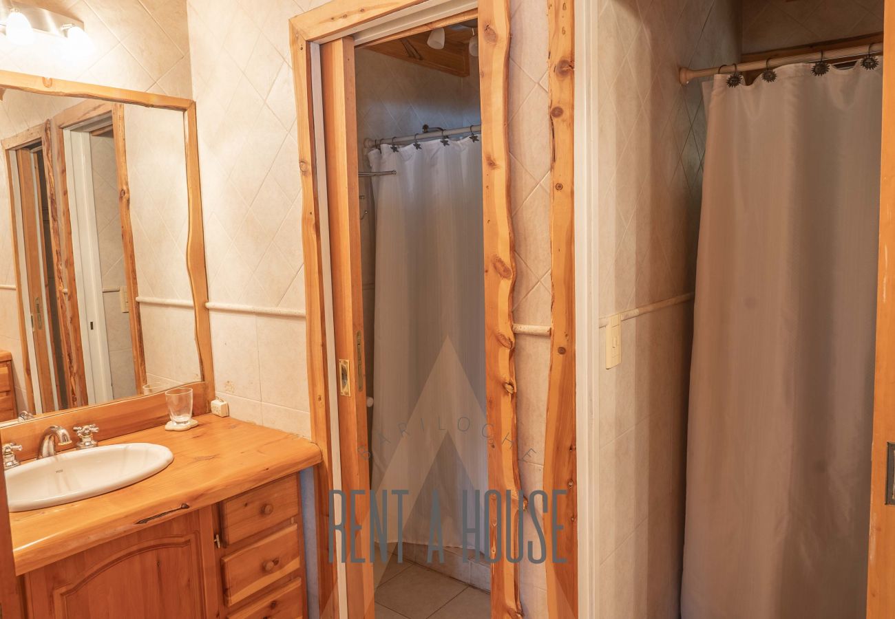 Casa en San Carlos de Bariloche - 07/8PAX PENI01C ELIAS