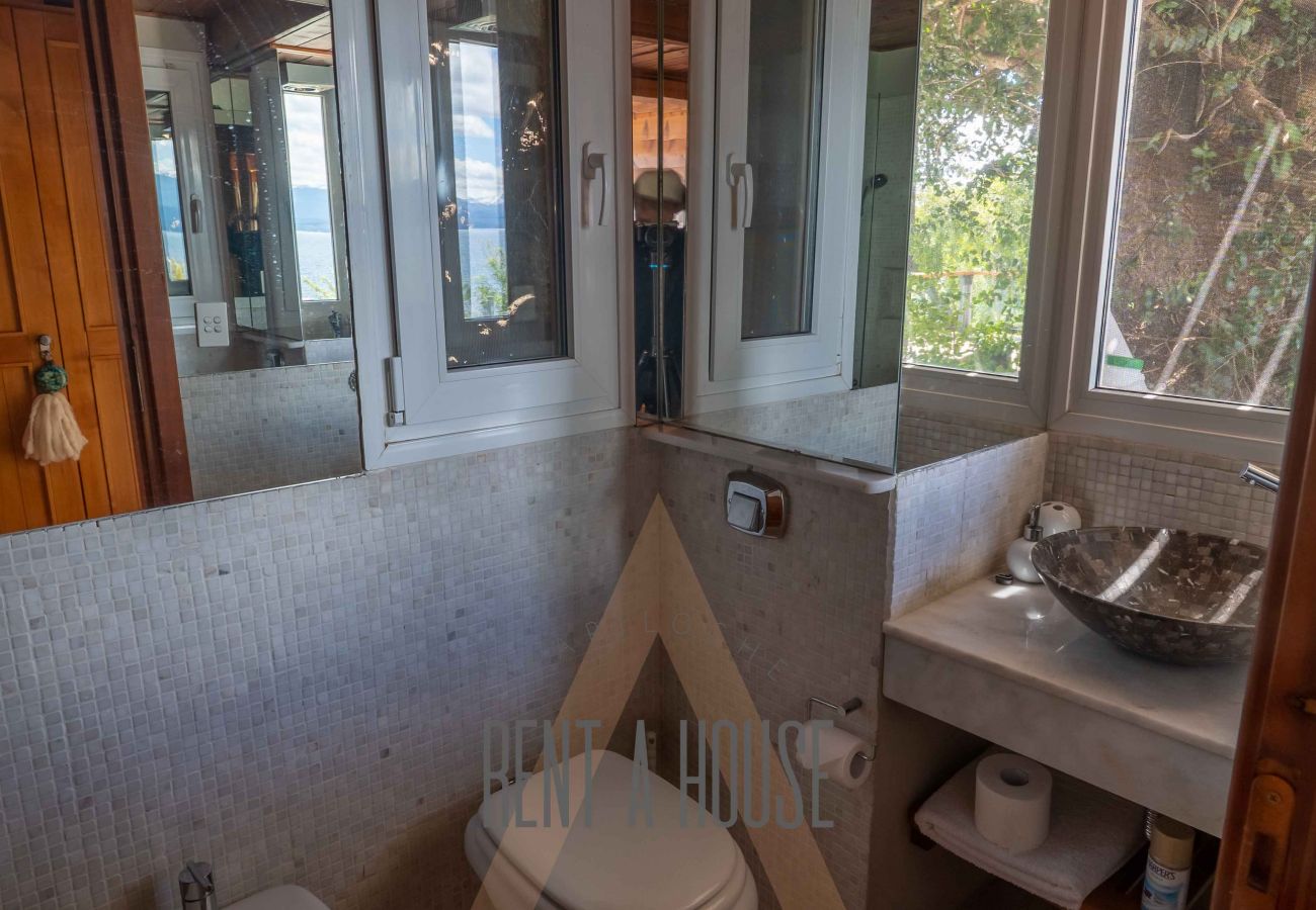Casa en San Carlos de Bariloche - 08/9PAX HUAPI05C MILI