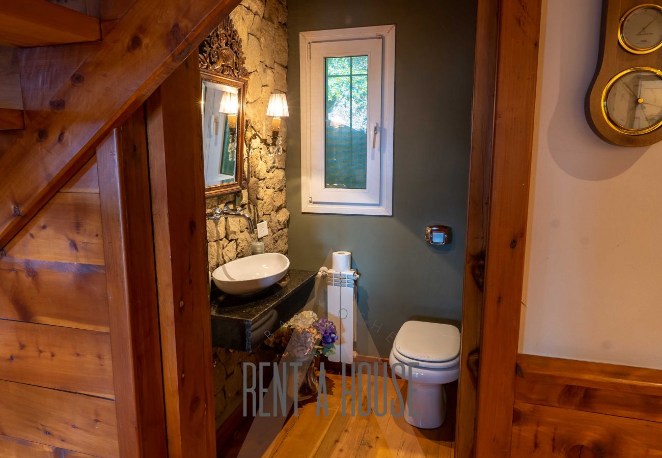 Casa en San Carlos de Bariloche - 08/9PAX HUAPI05C MILI