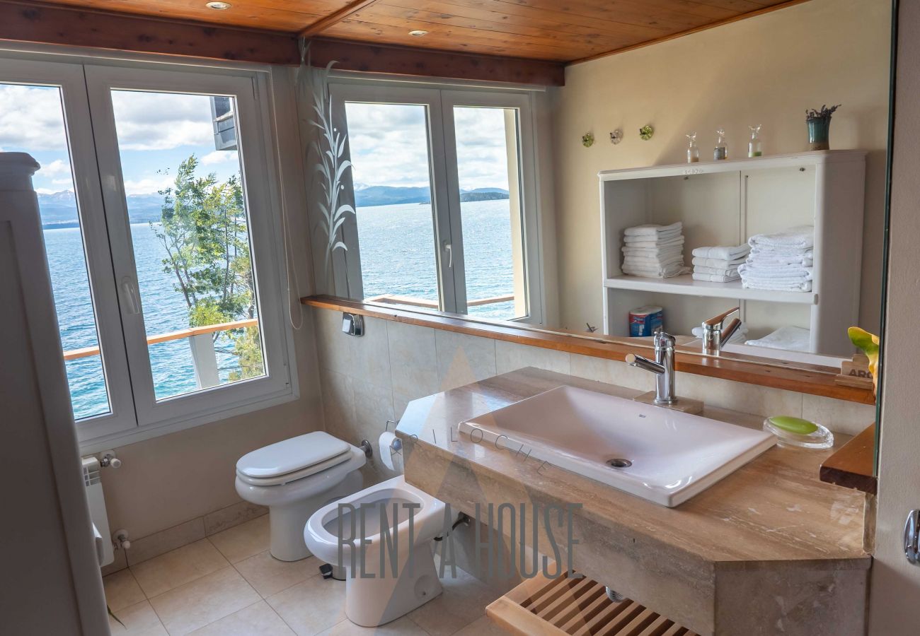 Casa en San Carlos de Bariloche - 08/9PAX HUAPI05C MILI