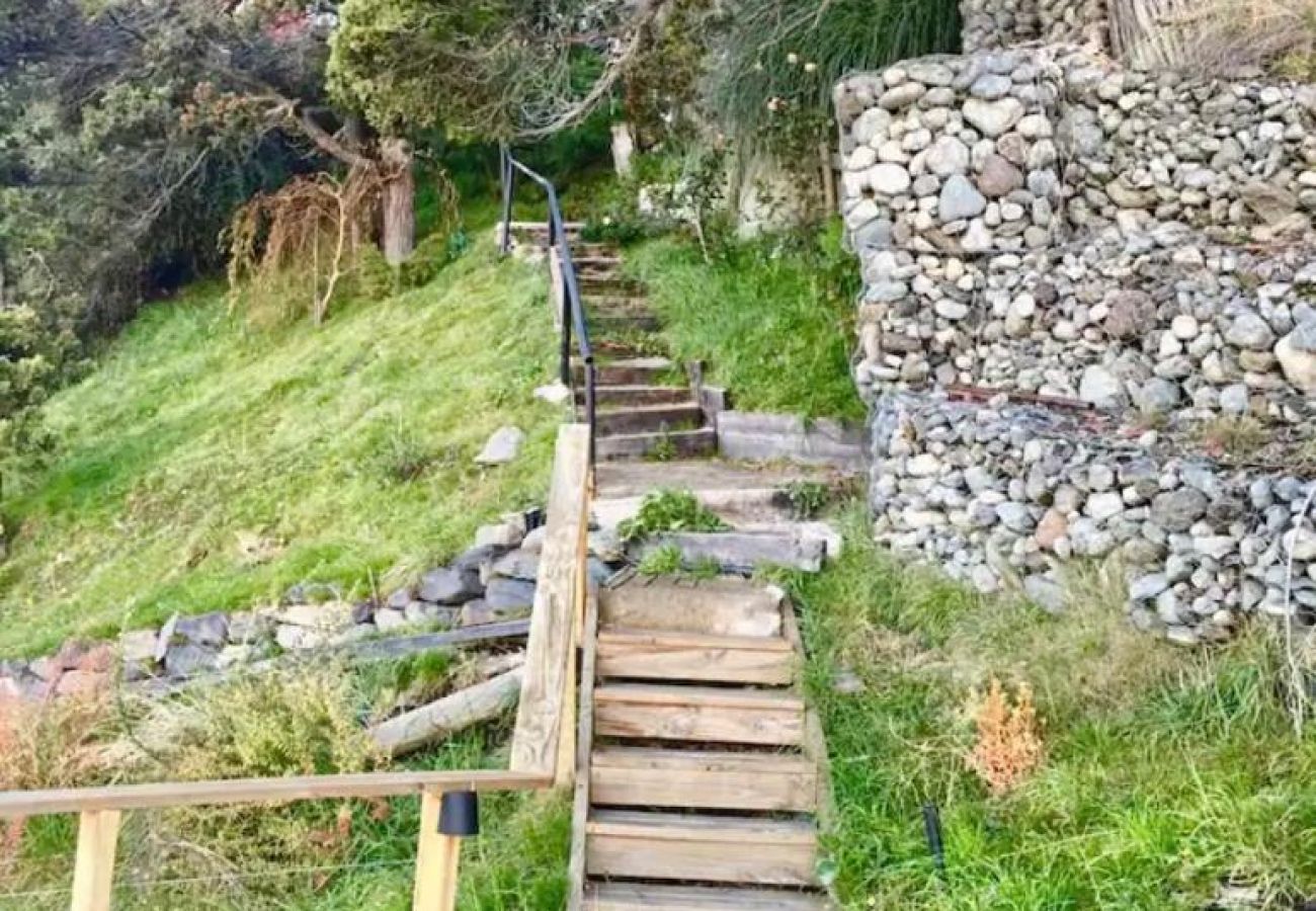 Casa en San Carlos de Bariloche - 08/9PAX HUAPI05C MILI
