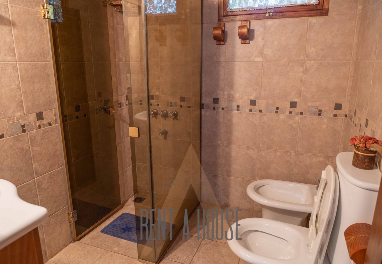 Casa en San Carlos de Bariloche - 10PAX HUAPI14C FLERE