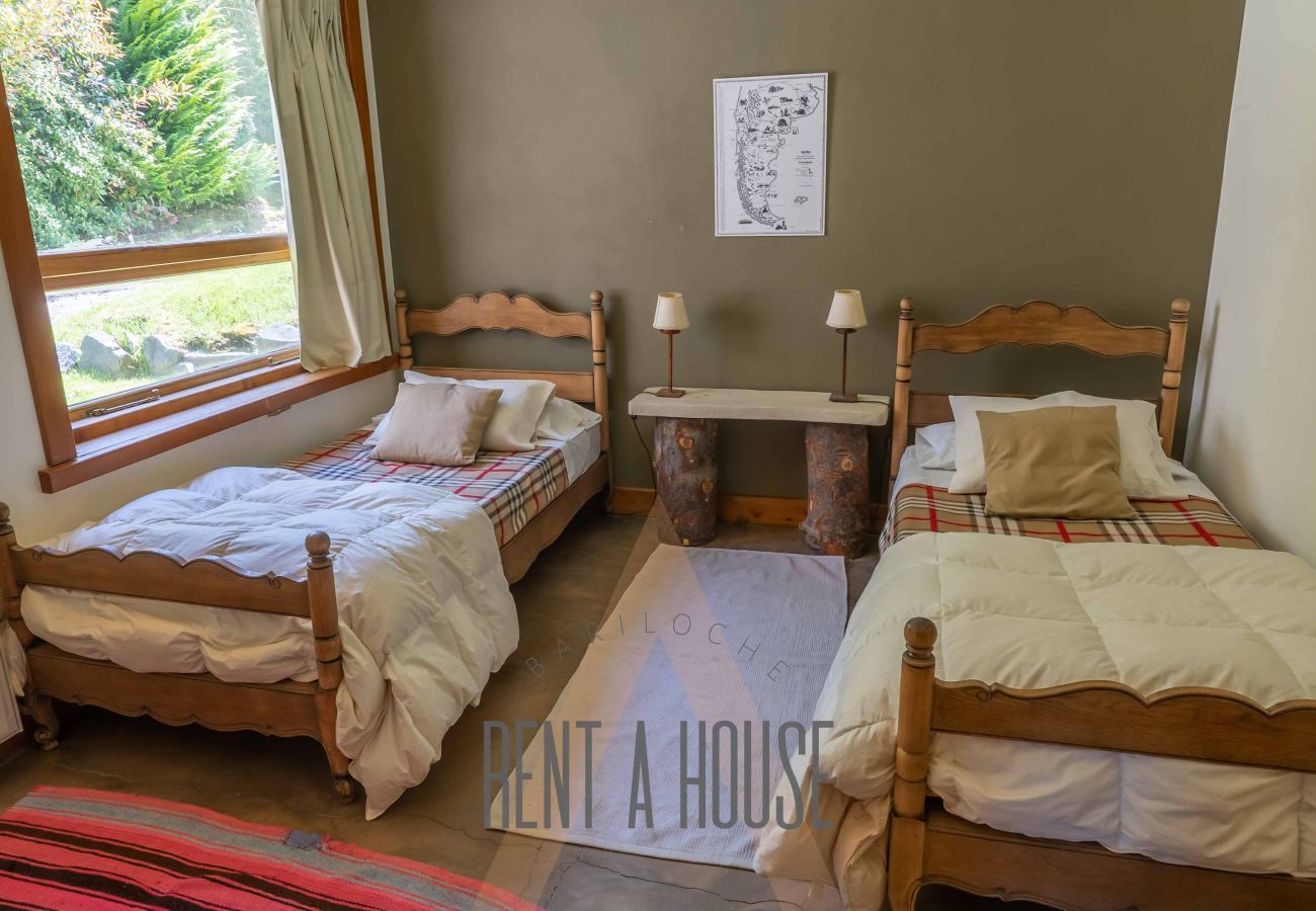 Casa en San Carlos de Bariloche - 10PAX ARE02 IGNA