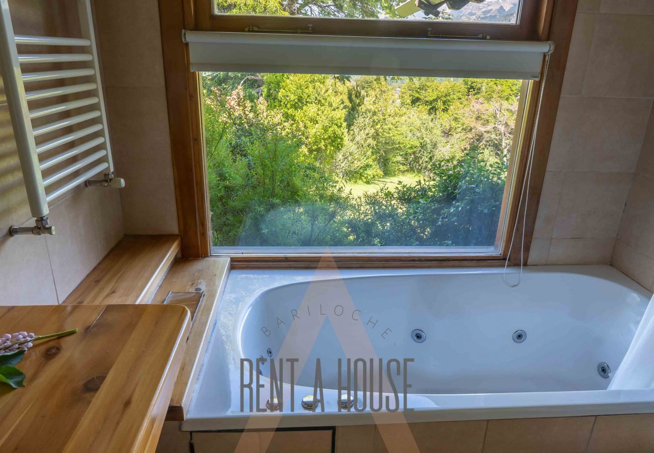 Casa en San Carlos de Bariloche - 10PAX ARE02 IGNA