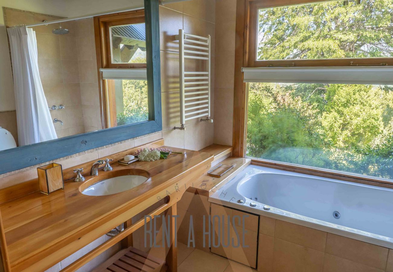Casa en San Carlos de Bariloche - 10PAX ARE02 IGNA