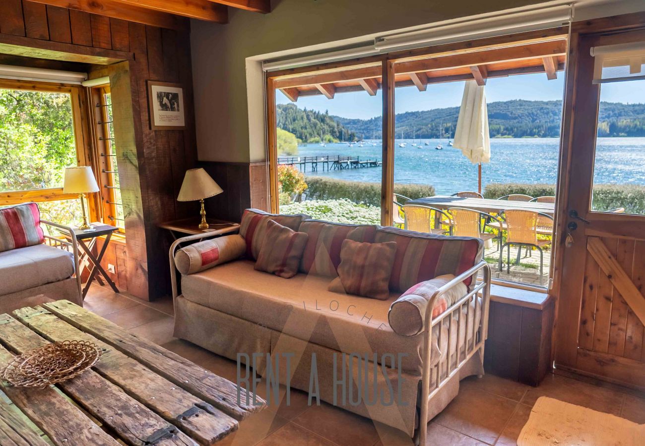 Cabaña en San Carlos de Bariloche - 06PAX HUAPI18C  ESLGO