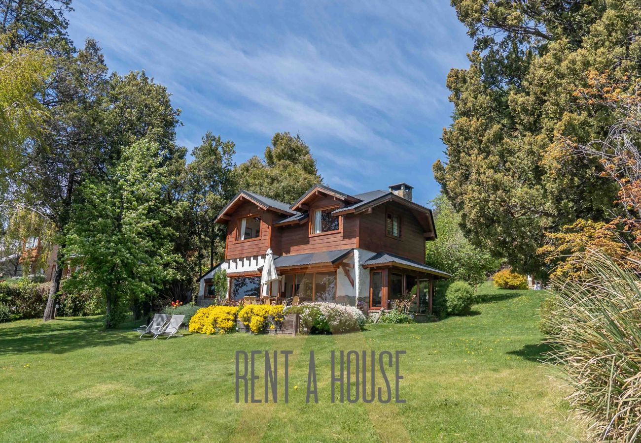 Cabaña en San Carlos de Bariloche - 06PAX HUAPI18C  ESLGO
