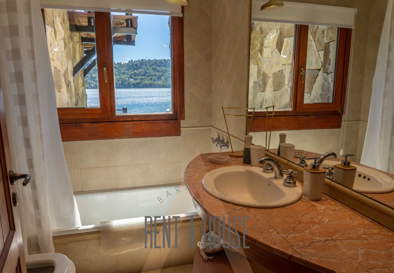 Casa en San Carlos de Bariloche - 16PAX VENAH02C PAB