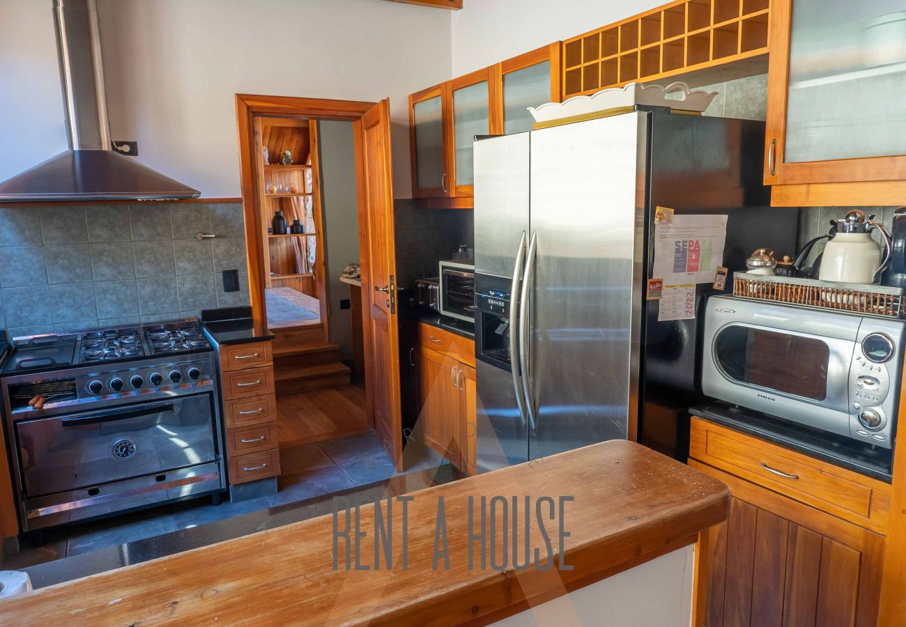 Casa en San Carlos de Bariloche - 16PAX VENAH02C PAB