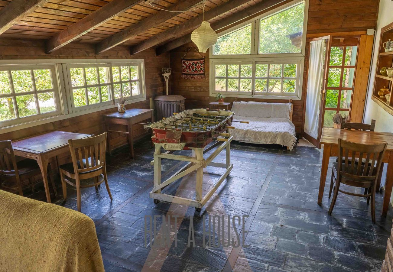 Casa en San Carlos de Bariloche - 20/22PAX HUAPI27 CASONA VICKY