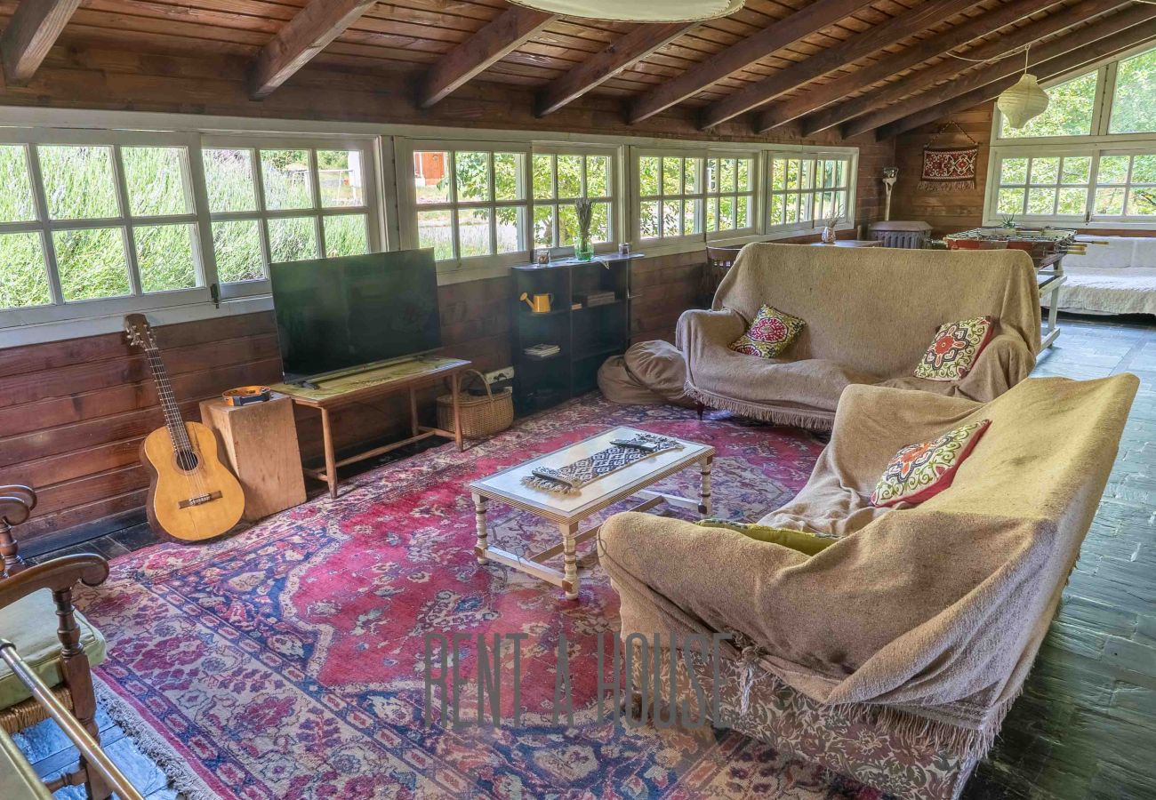 Casa en San Carlos de Bariloche - 20/22PAX HUAPI27 CASONA VICKY