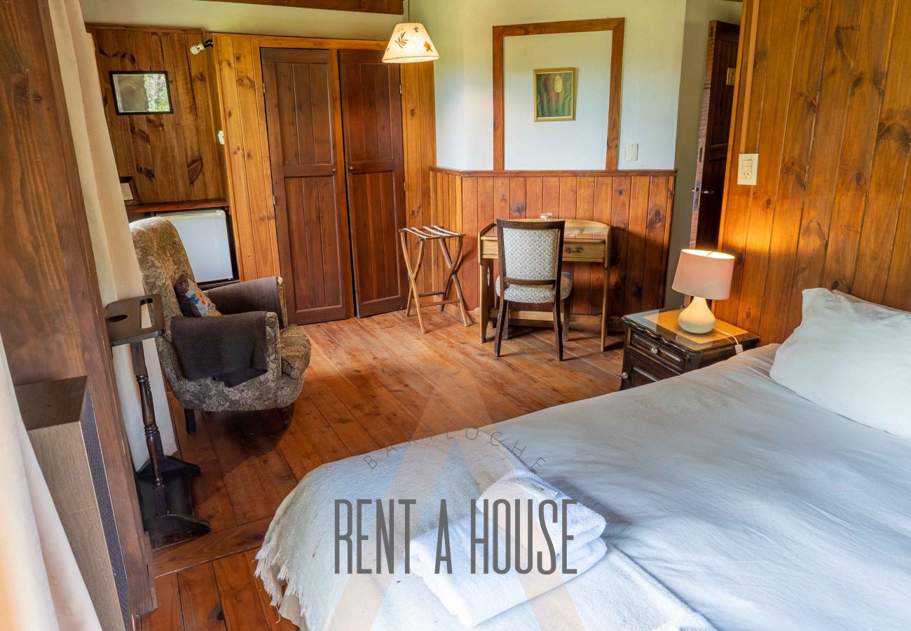 Casa en San Carlos de Bariloche - 20/22PAX HUAPI27 CASONA VICKY