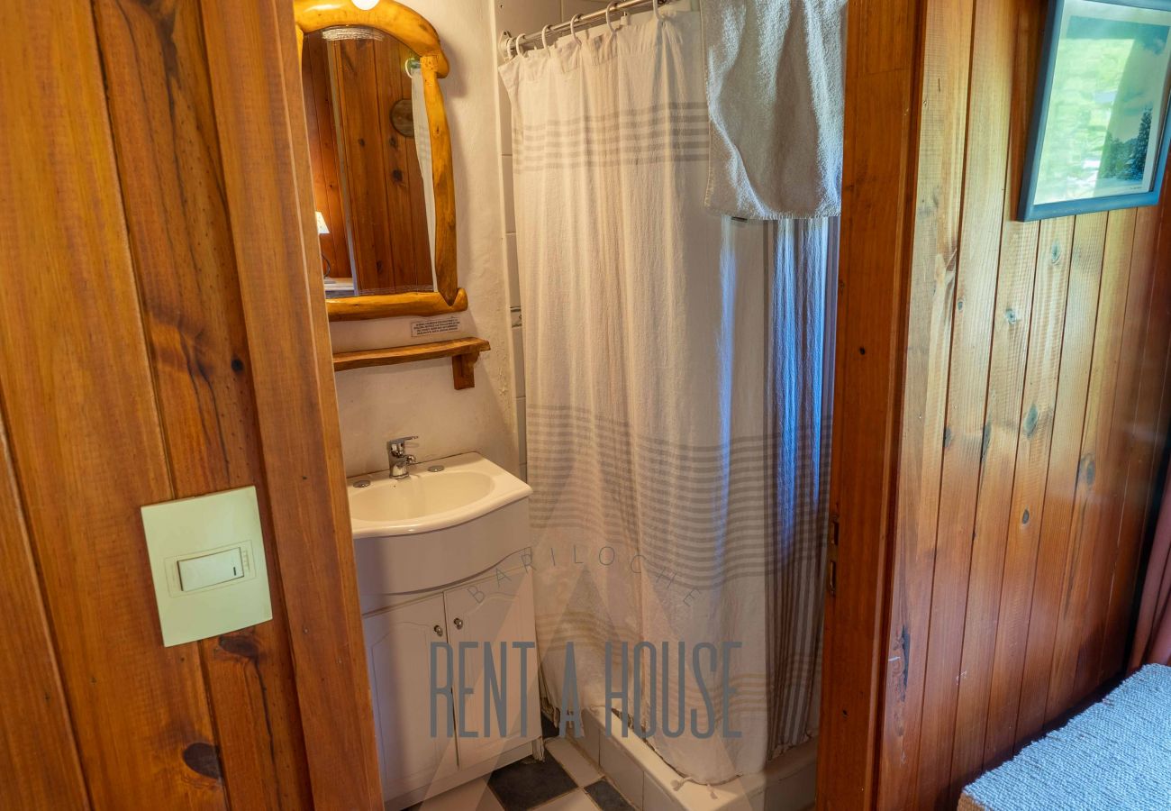Casa en San Carlos de Bariloche - 20/22PAX HUAPI27 CASONA VICKY