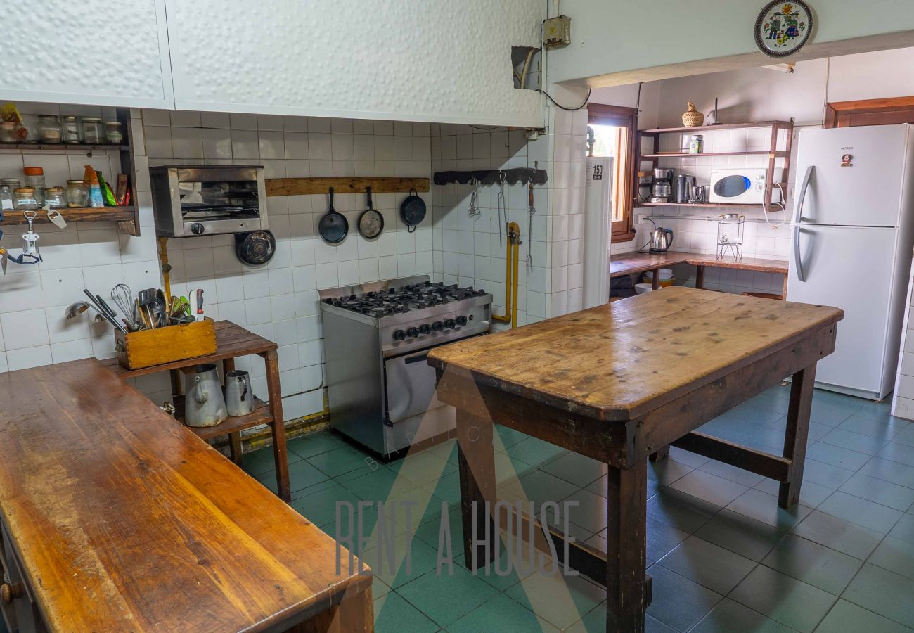 Casa en San Carlos de Bariloche - 20/22PAX HUAPI27 CASONA VICKY
