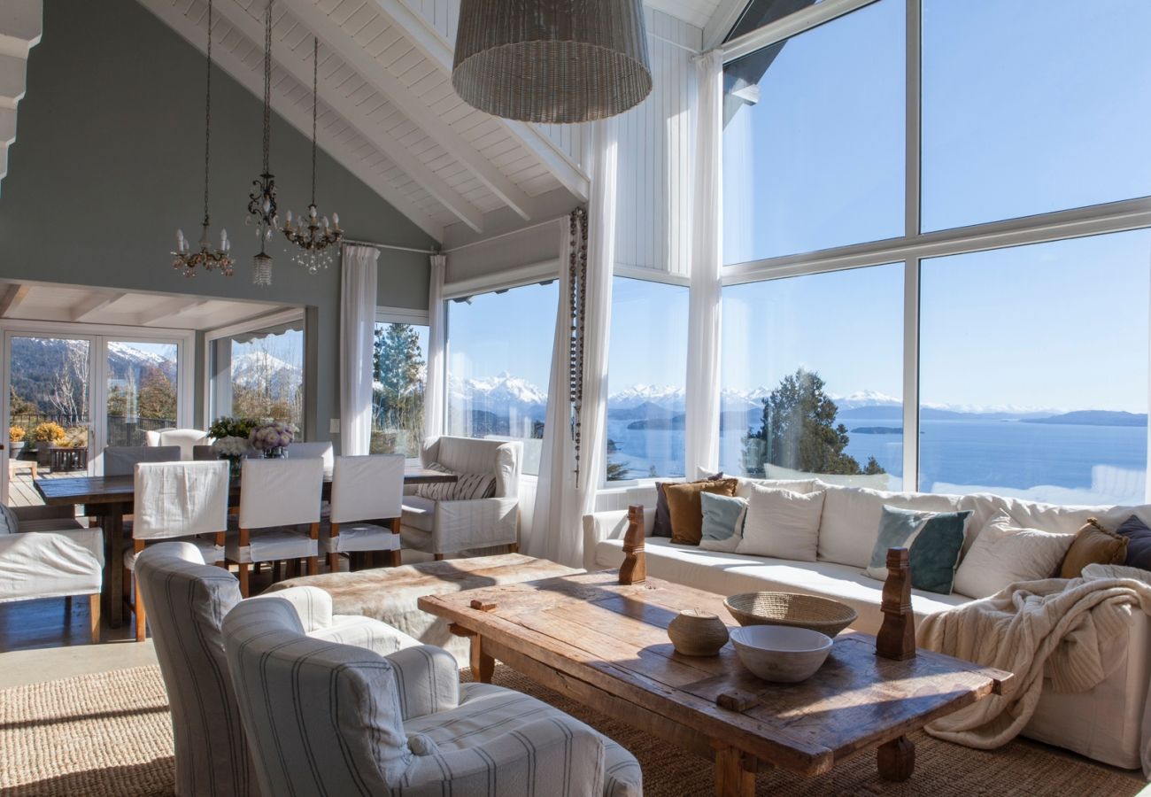Casa en San Carlos de Bariloche - 10PAX VIEW10 FLOWER