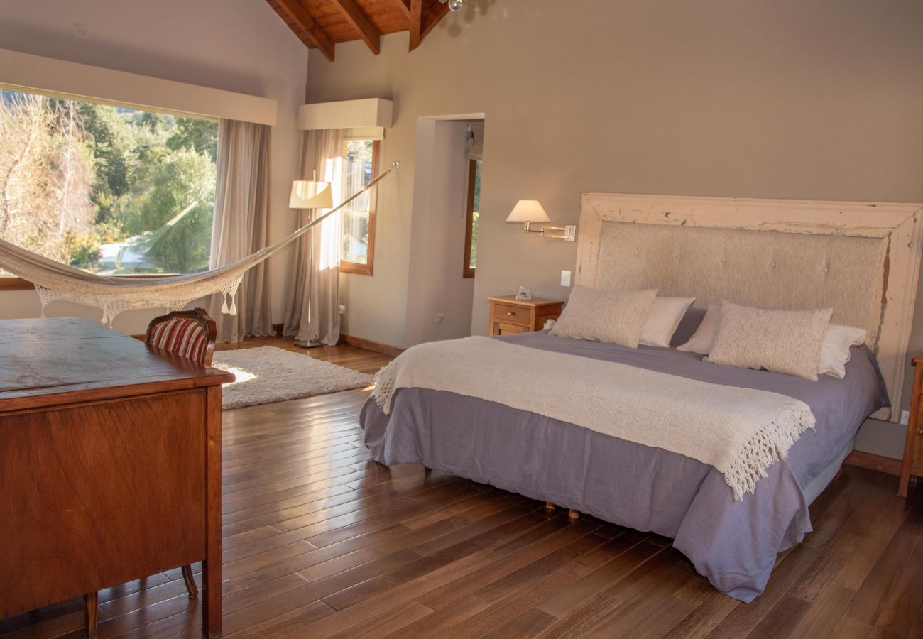 Casa en San Carlos de Bariloche - 10PAX ARE18 ANDREA