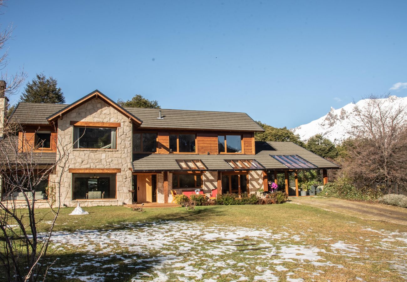 Casa en San Carlos de Bariloche - 10PAX ARE18 ANDREA