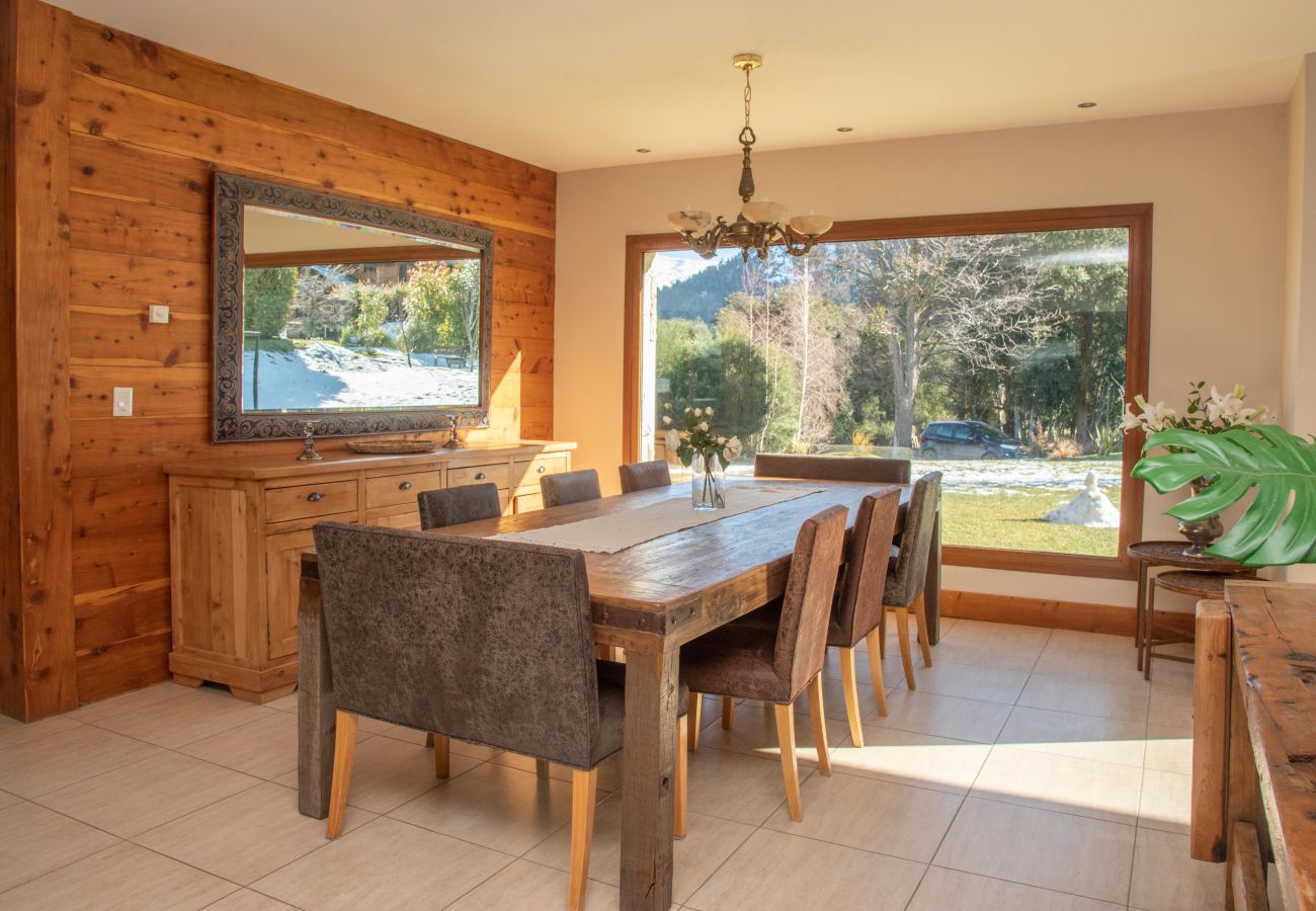Casa en San Carlos de Bariloche - 10PAX ARE18 ANDREA