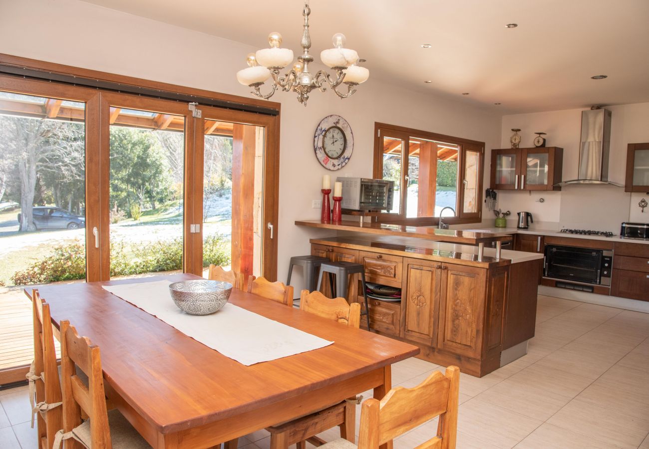 Casa en San Carlos de Bariloche - 10PAX ARE18 ANDREA