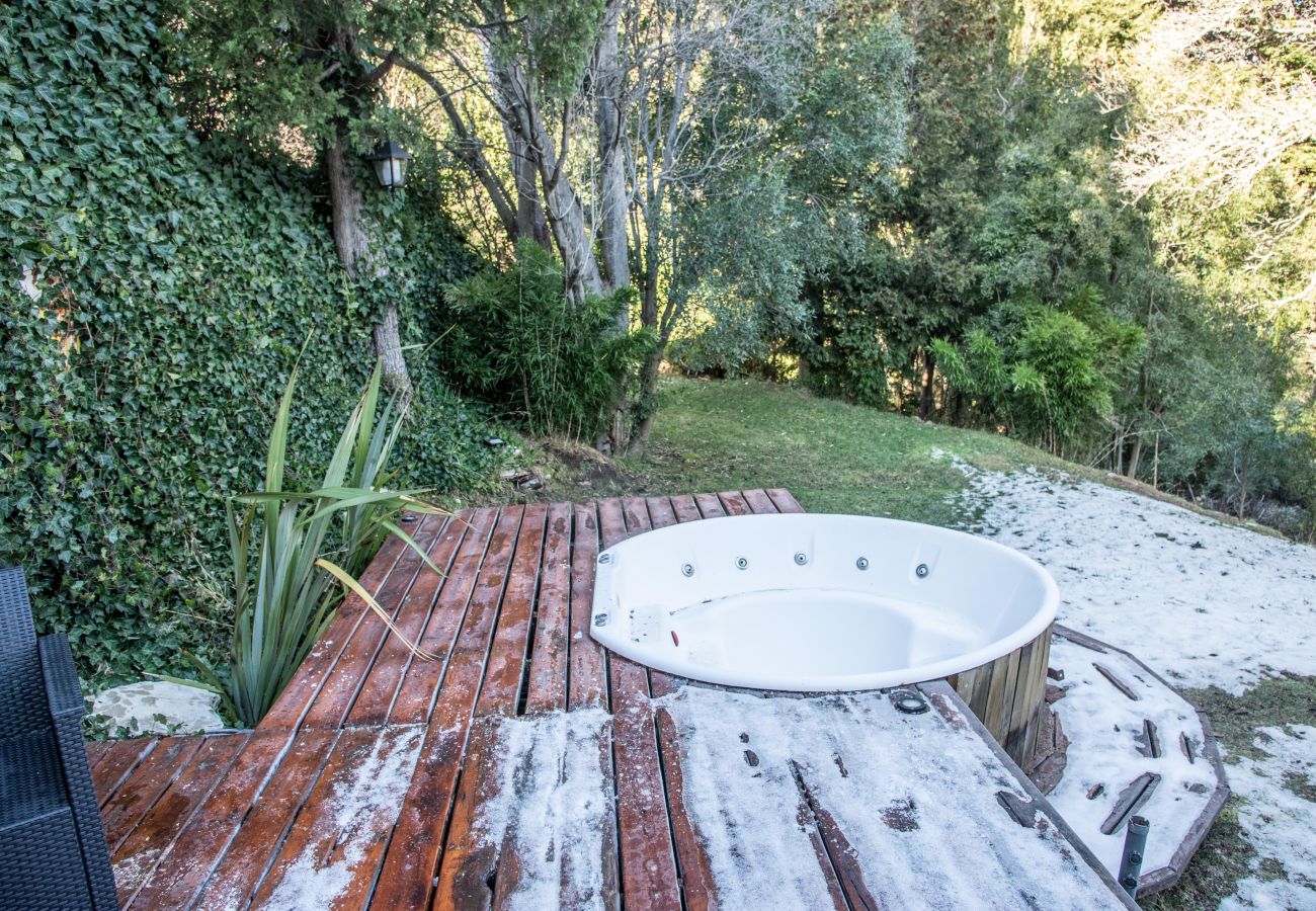 Casa en San Carlos de Bariloche - 10PAX ARE18 ANDREA