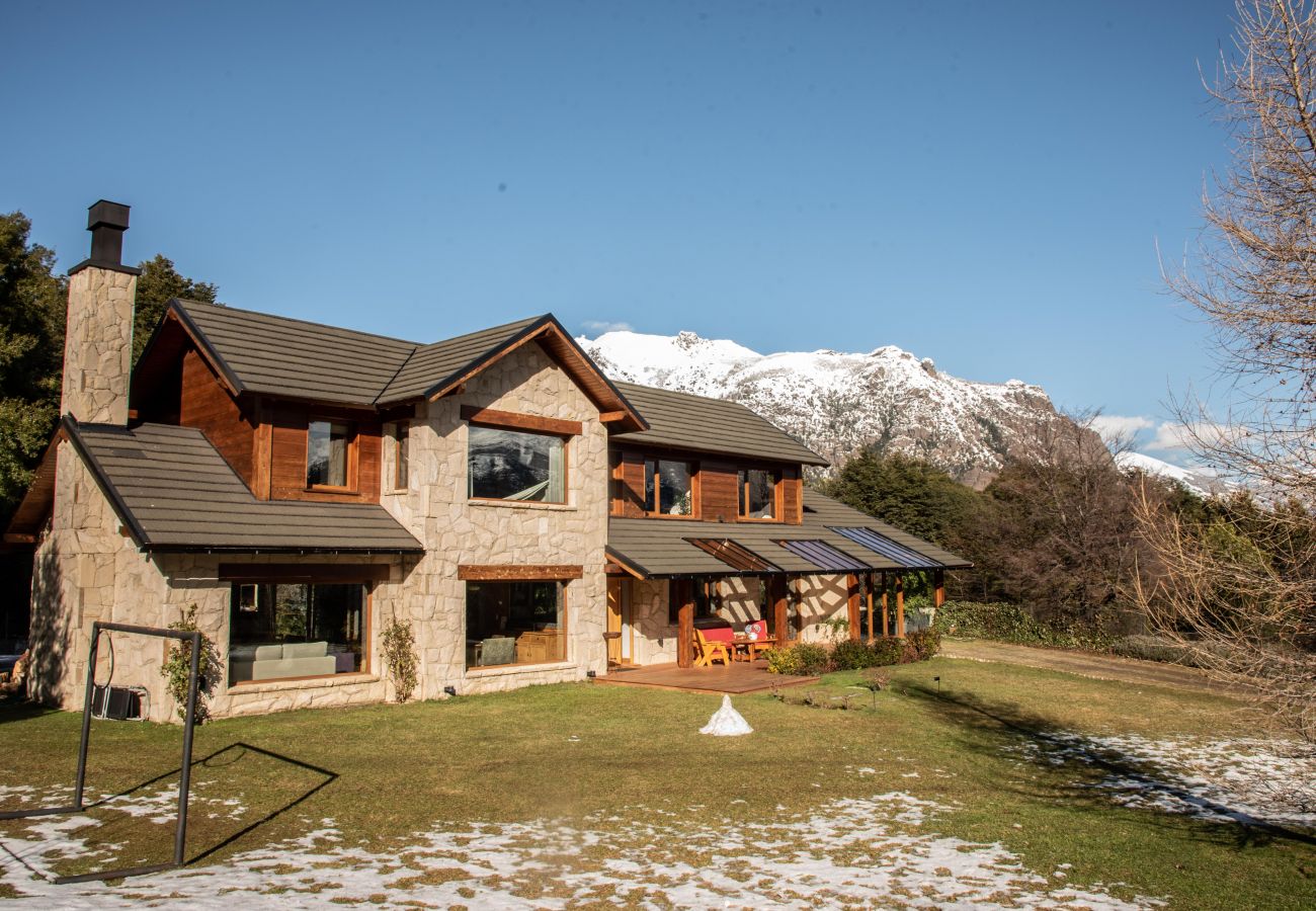 Casa en San Carlos de Bariloche - 10PAX ARE18 ANDREA