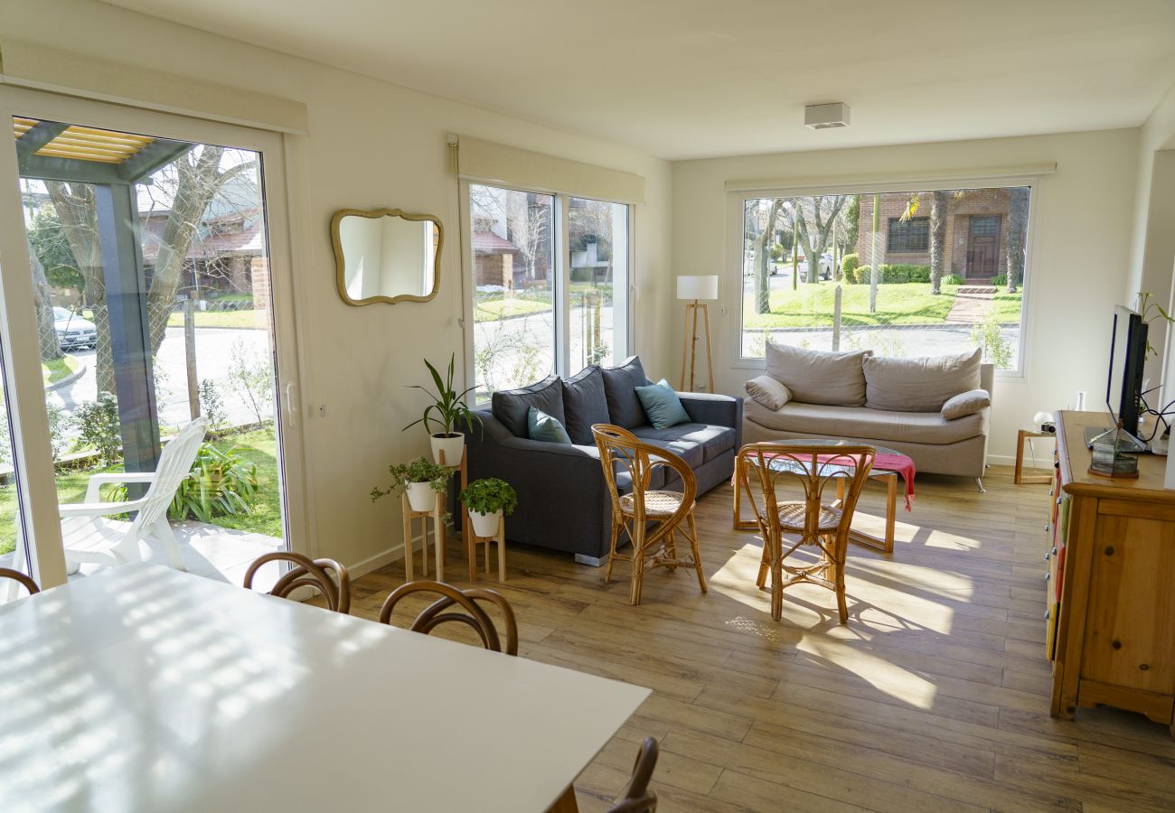 Casa en Mar Del Plata - Del mar | Casa Pato | Hola sur