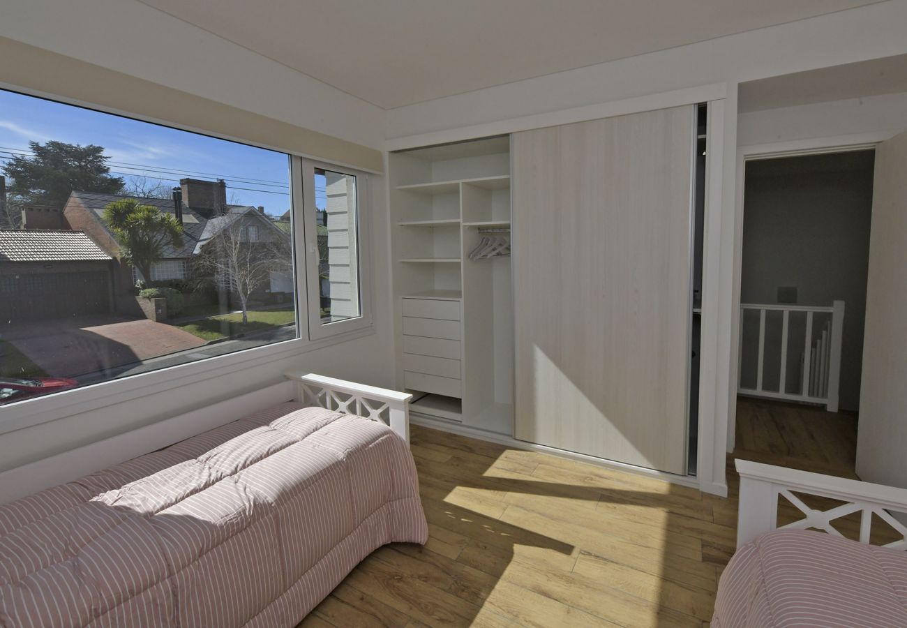 Casa en Mar Del Plata - Del mar | Casa Pato | Hola sur