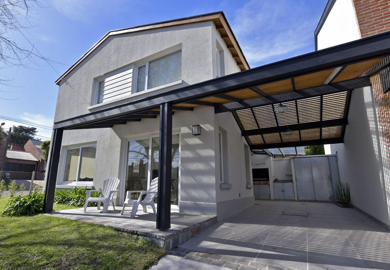 Casa en Mar Del Plata - Del mar | Casa Pato | Hola sur