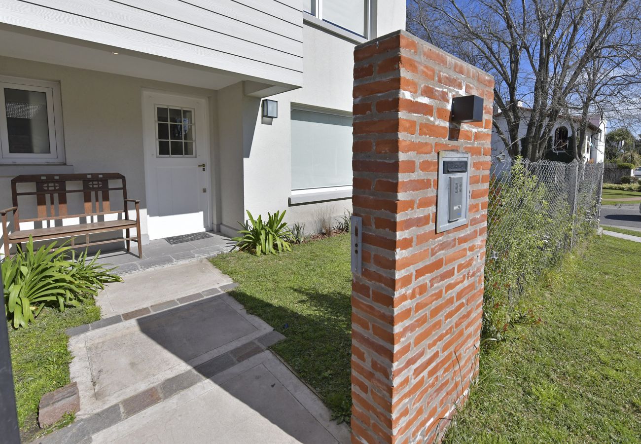 Casa en Mar Del Plata - Del mar | Casa Pato | Hola sur