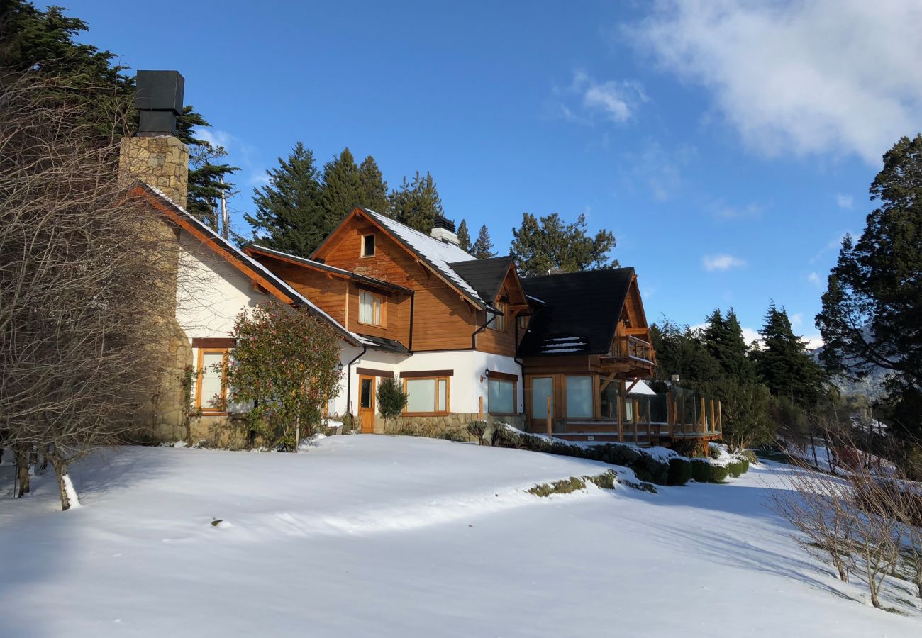 Casa en San Carlos de Bariloche - 17PAX HUAPI09C