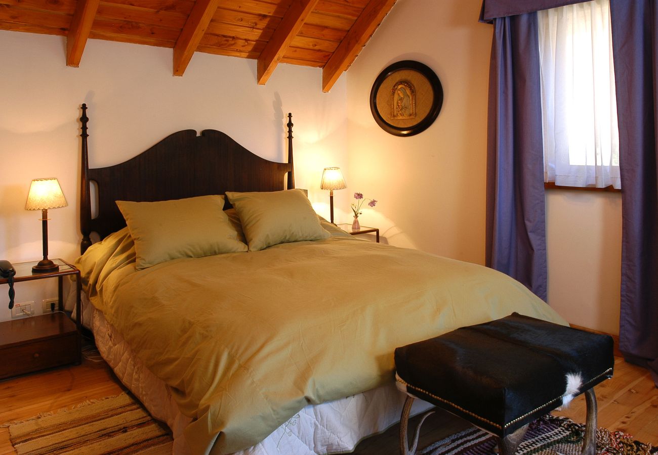 Casa en San Carlos de Bariloche - 17PAX HUAPI09C