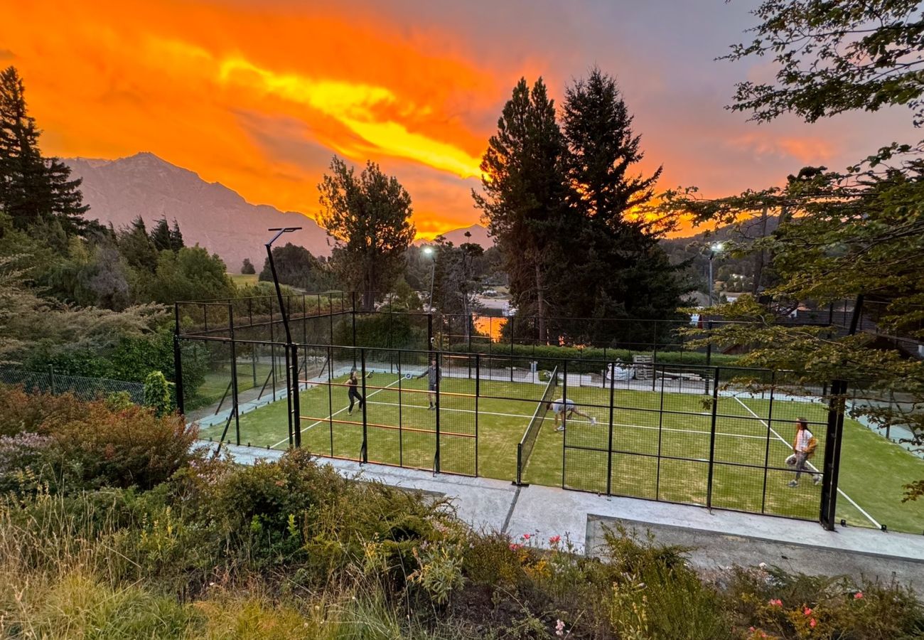 Casa en San Carlos de Bariloche - 17PAX HUAPI09C