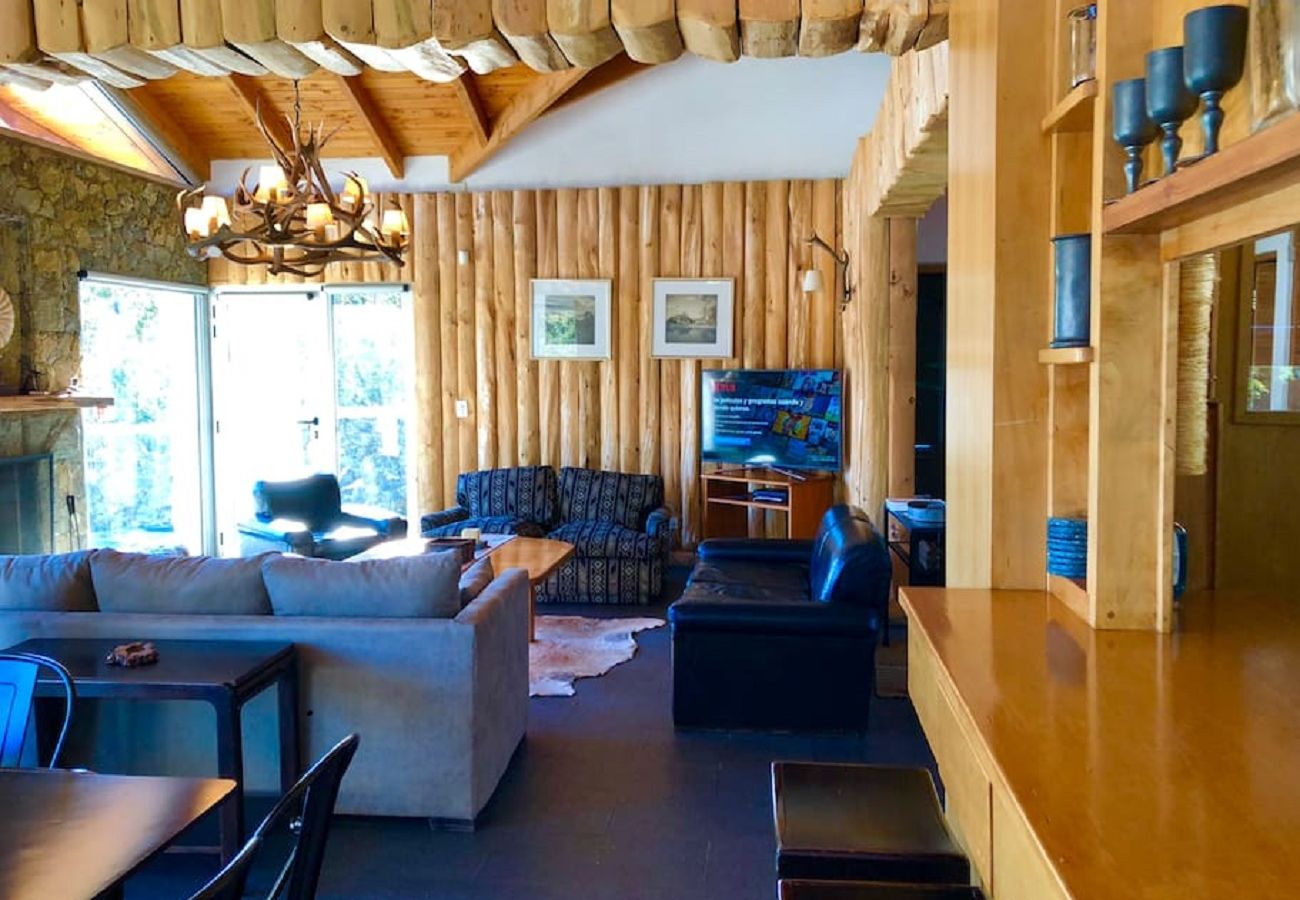 Casa en San Carlos de Bariloche - 16PAX HUAPI10C