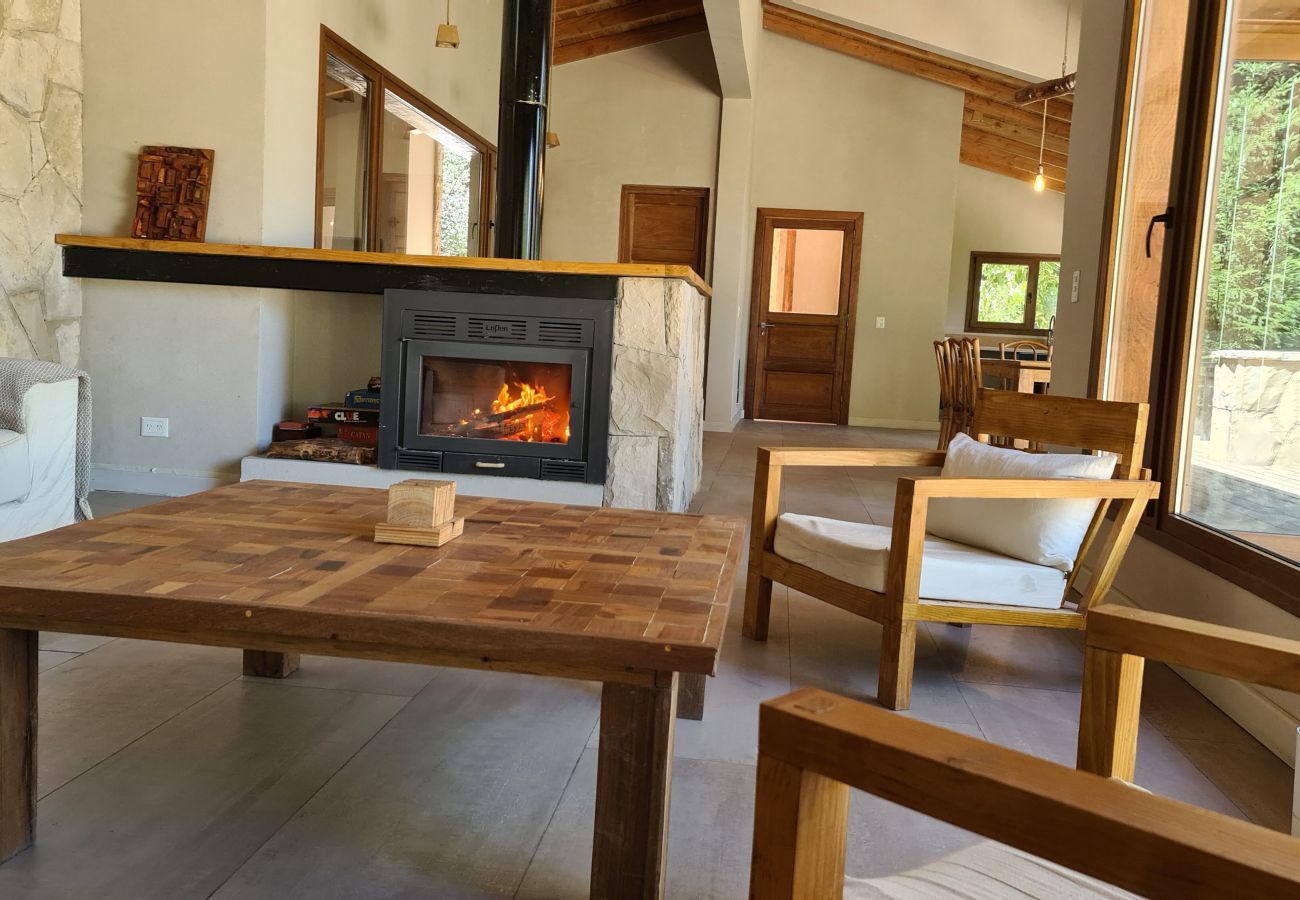 Casa en San Carlos de Bariloche - 08PAX ARE33 MARSAE