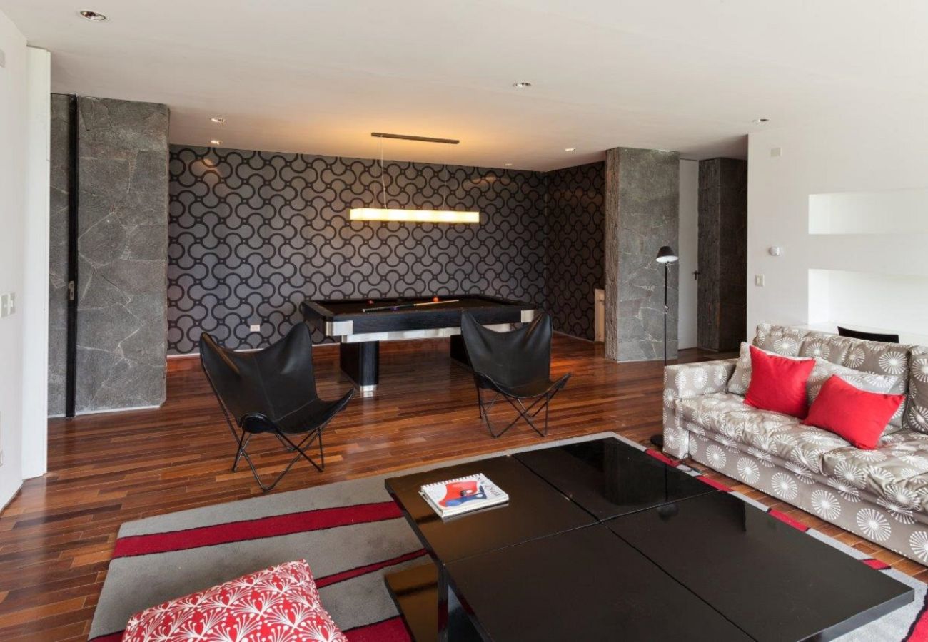 Casa en San Carlos de Bariloche - 13PAX ARE07 QTC