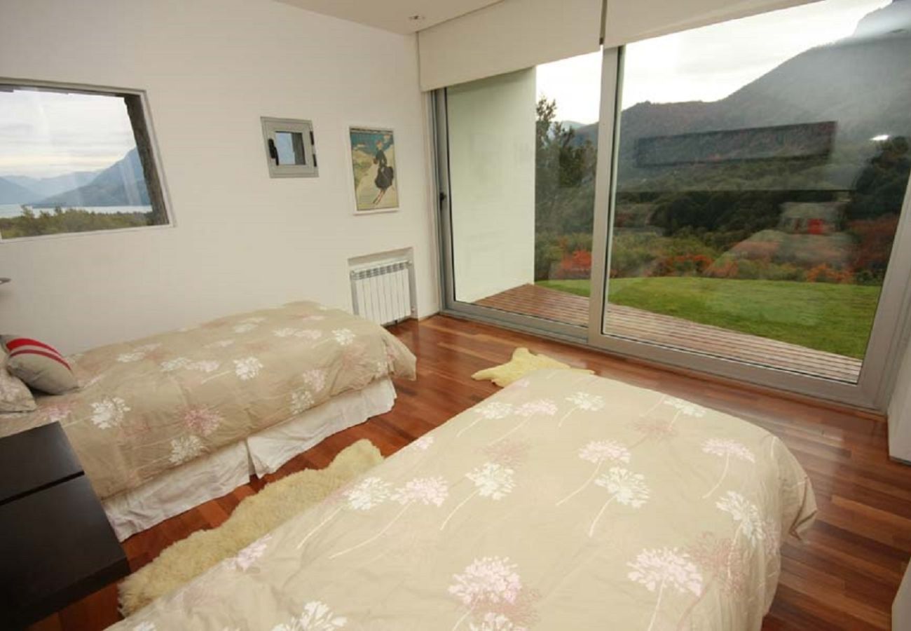 Casa en San Carlos de Bariloche - 13PAX ARE07 QTC