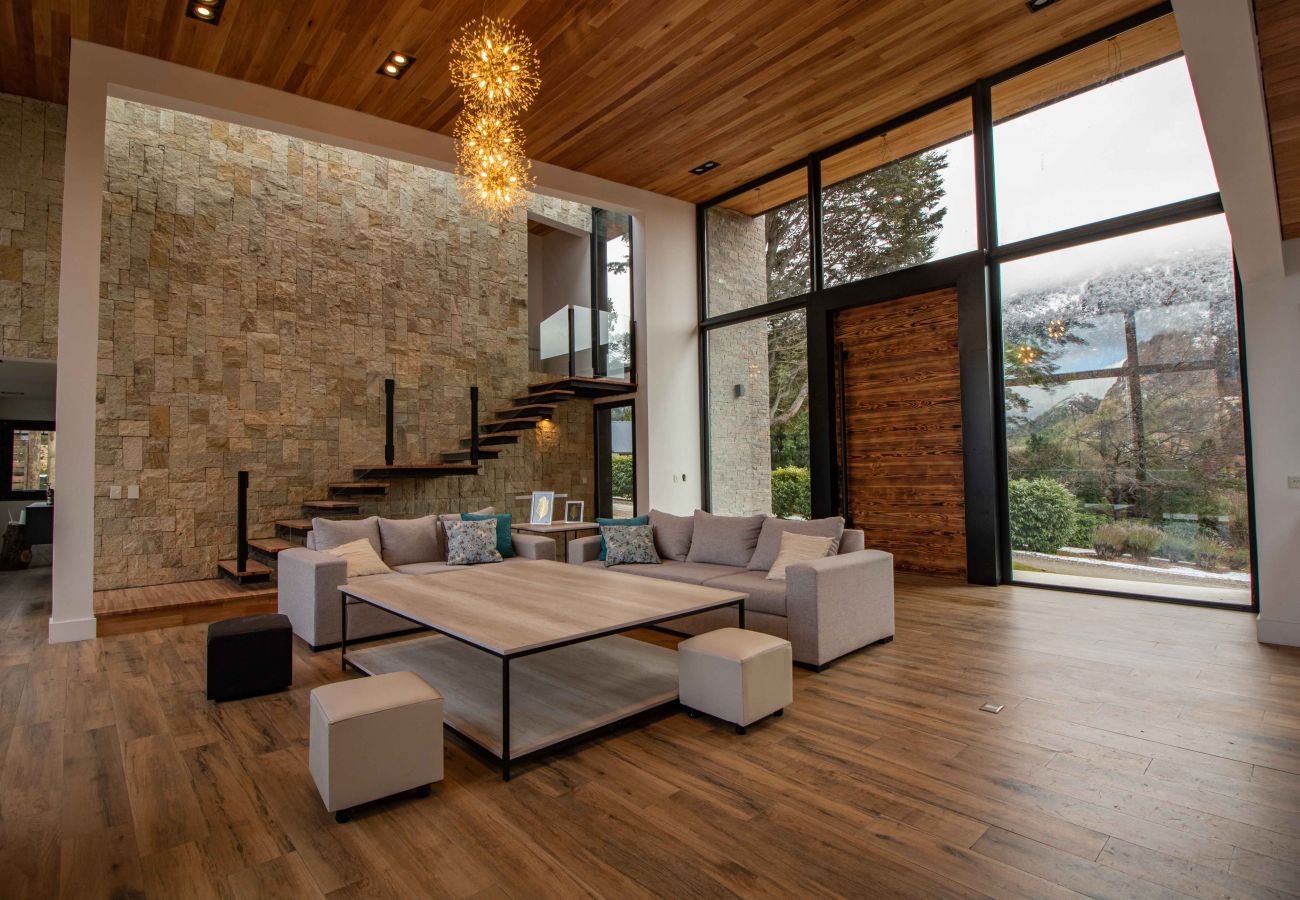 Casa en San Carlos de Bariloche - 10/12PAX ARE34