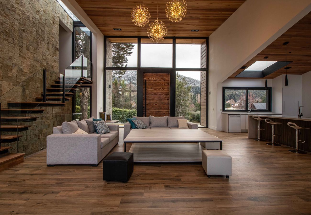 Casa en San Carlos de Bariloche - 10/12PAX ARE34