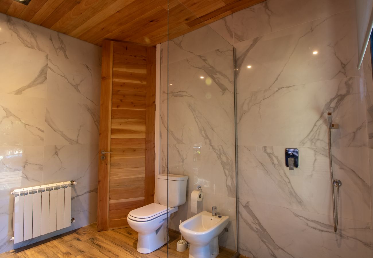 Casa en San Carlos de Bariloche - 10/12PAX ARE34