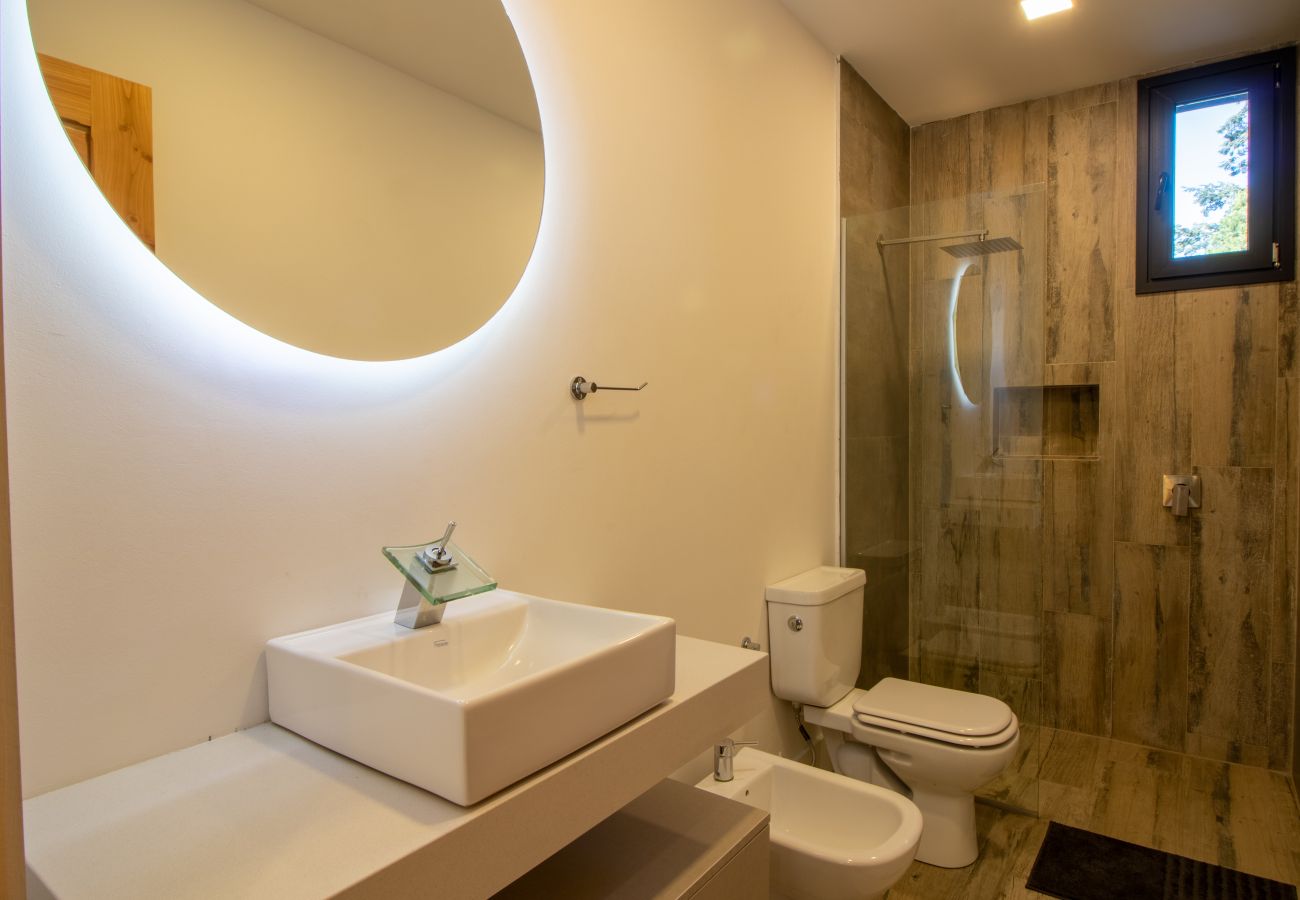 Casa en San Carlos de Bariloche - 10/12PAX ARE34